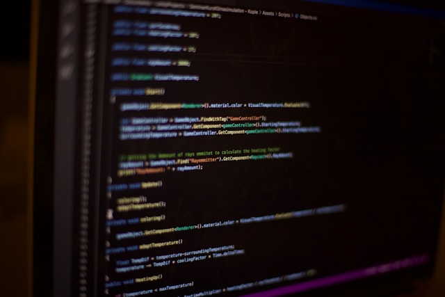 Clean Code, Clear Logic, and Digital Entertainment: How Programming Thinking Shapes Online Experiences